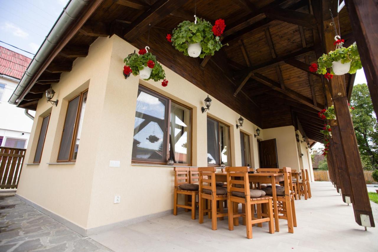 Vila Anna Malnas Bai Esterno foto